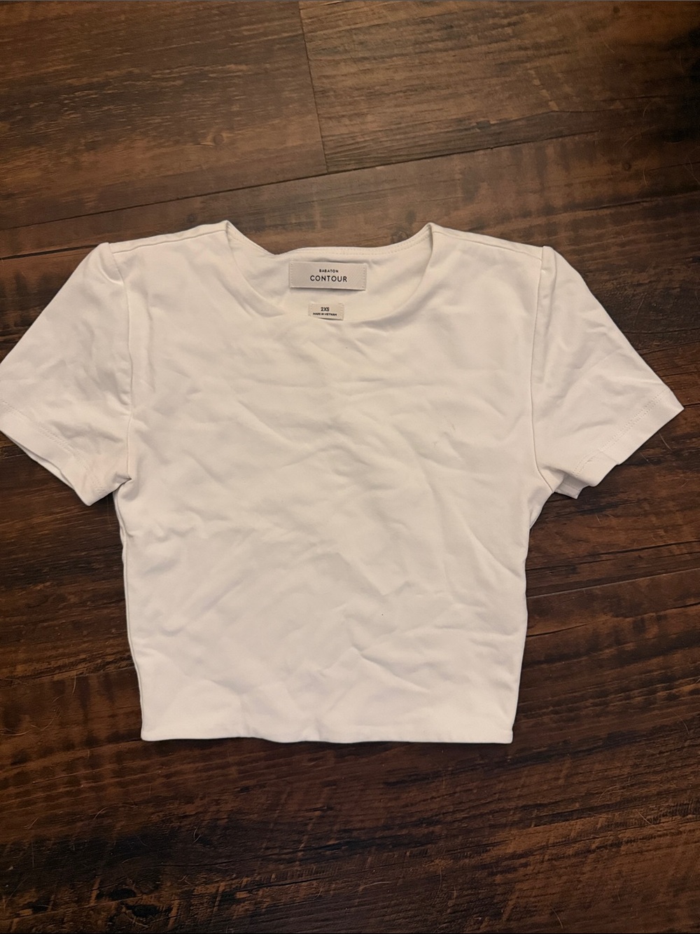 Aritzia Babaton White Contour Crop Tee